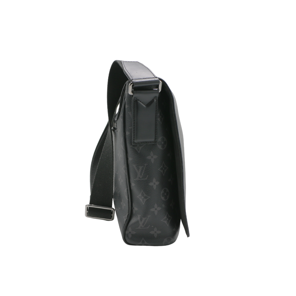 Louis Vuitton Monogram Eclipse District MM