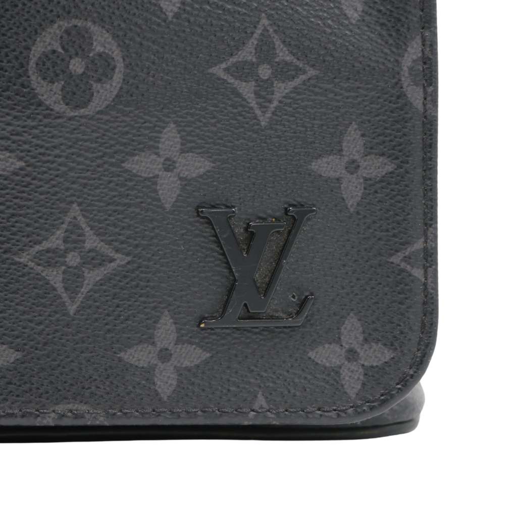 Louis Vuitton Monogram Eclipse District MM