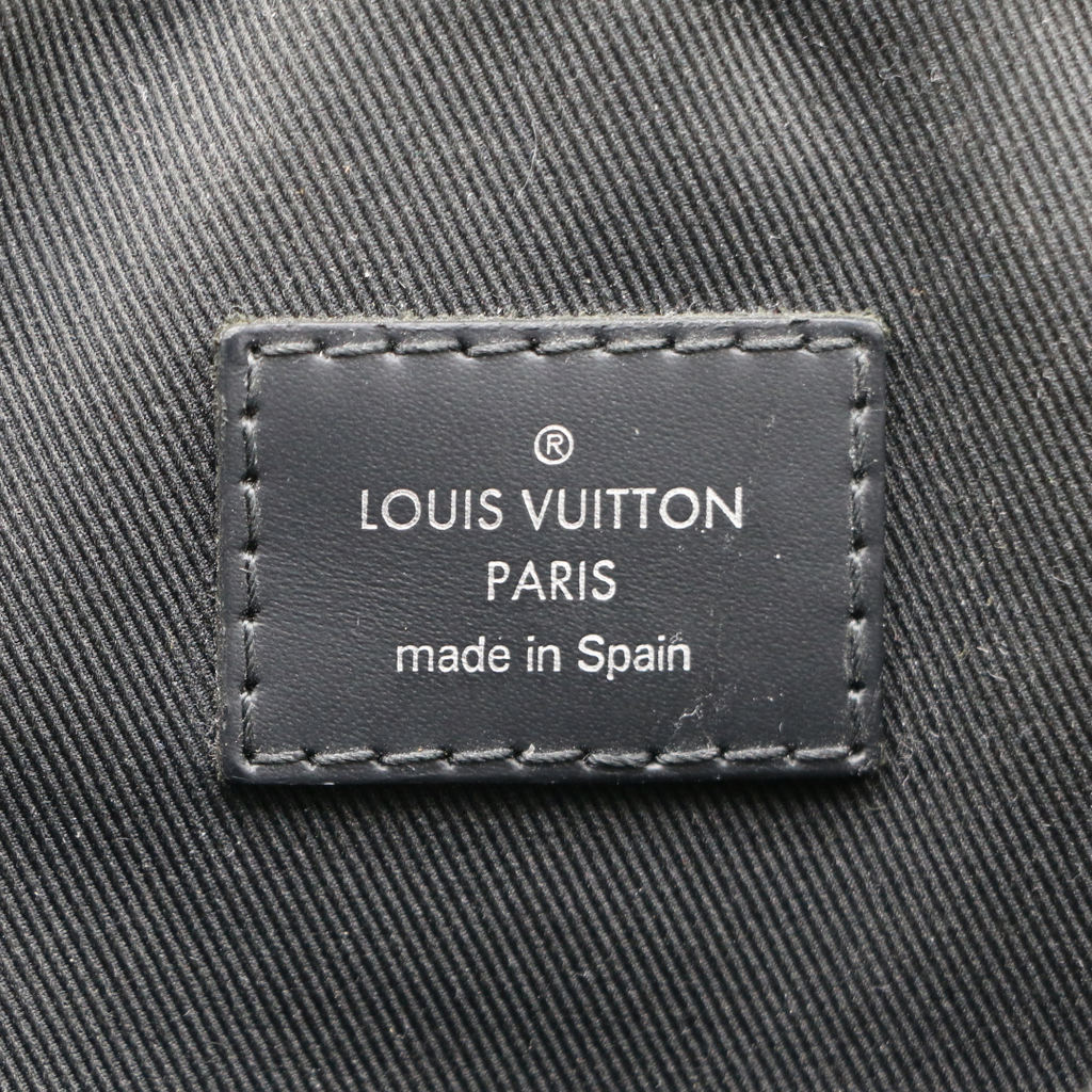 Louis Vuitton Monogram Eclipse District MM