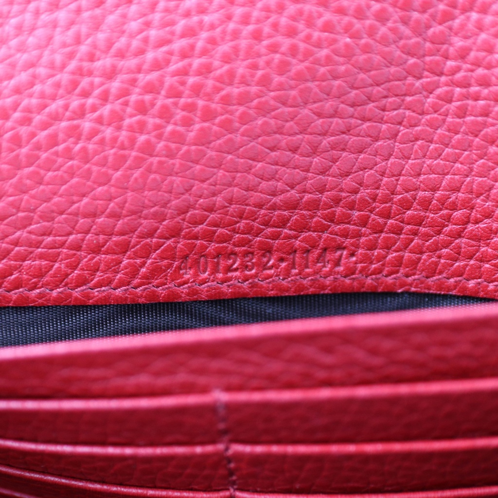 Gucci  Calfskin GG Marmont Chain Wallet Red