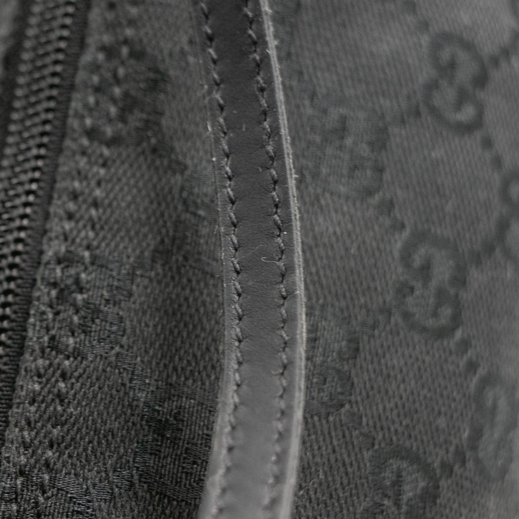 Gucci GG Canvas Leather Accessory Pouch Bag 07198