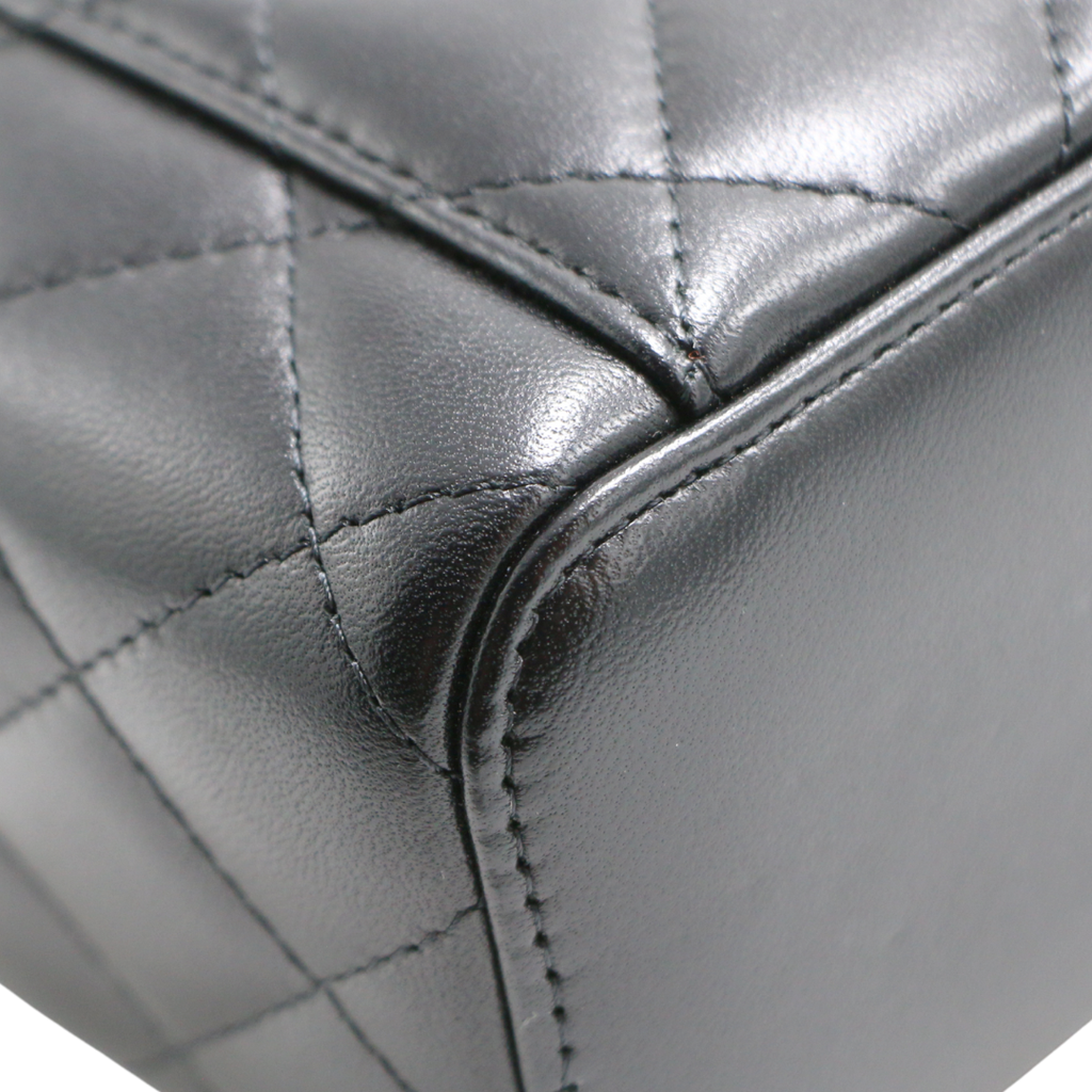 Chanel  Lambskin Quilted Mini Vanity Case With Chain Black