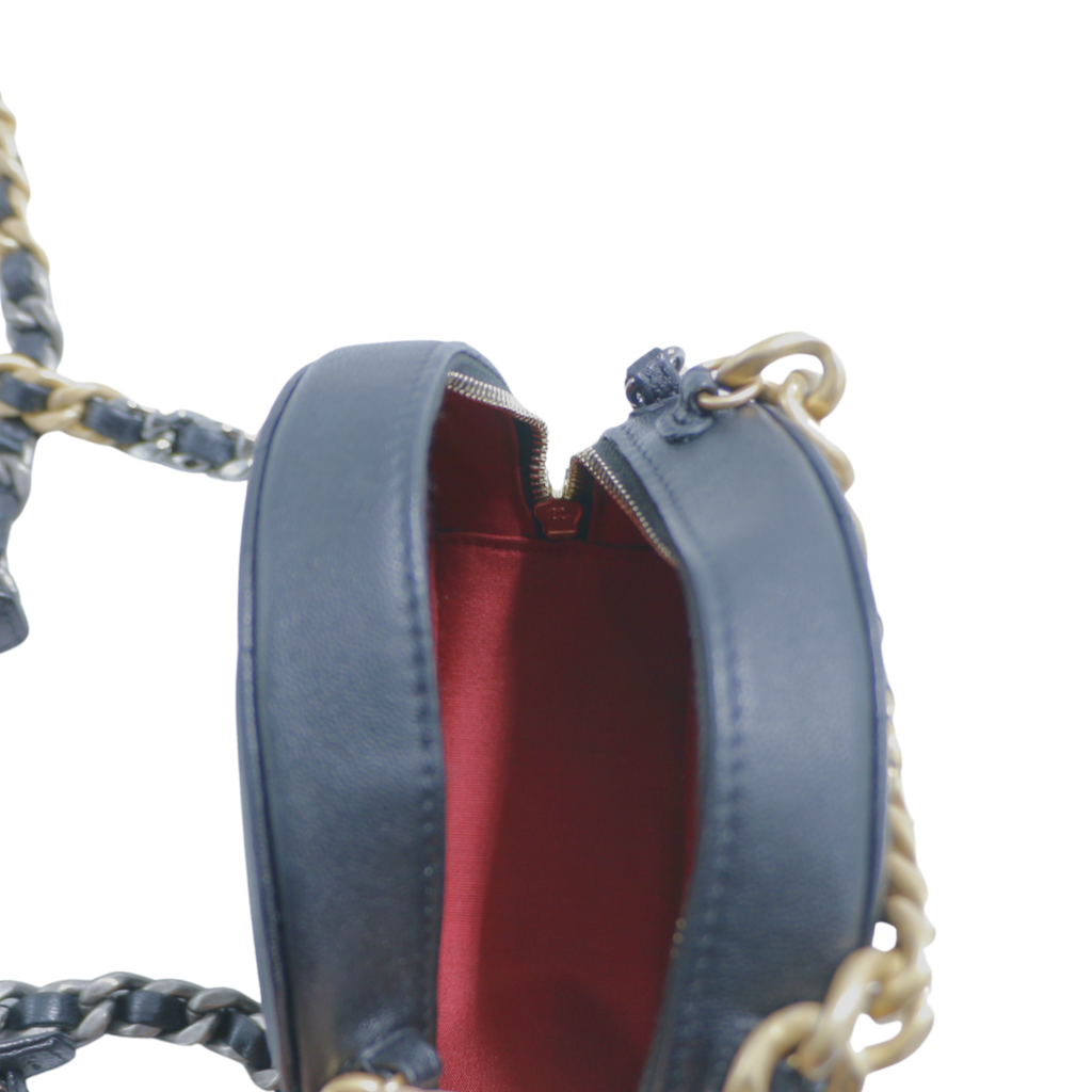 Chanel Shiny Goatskin Quilted Chanel 19 Round Clutch With Chain Black