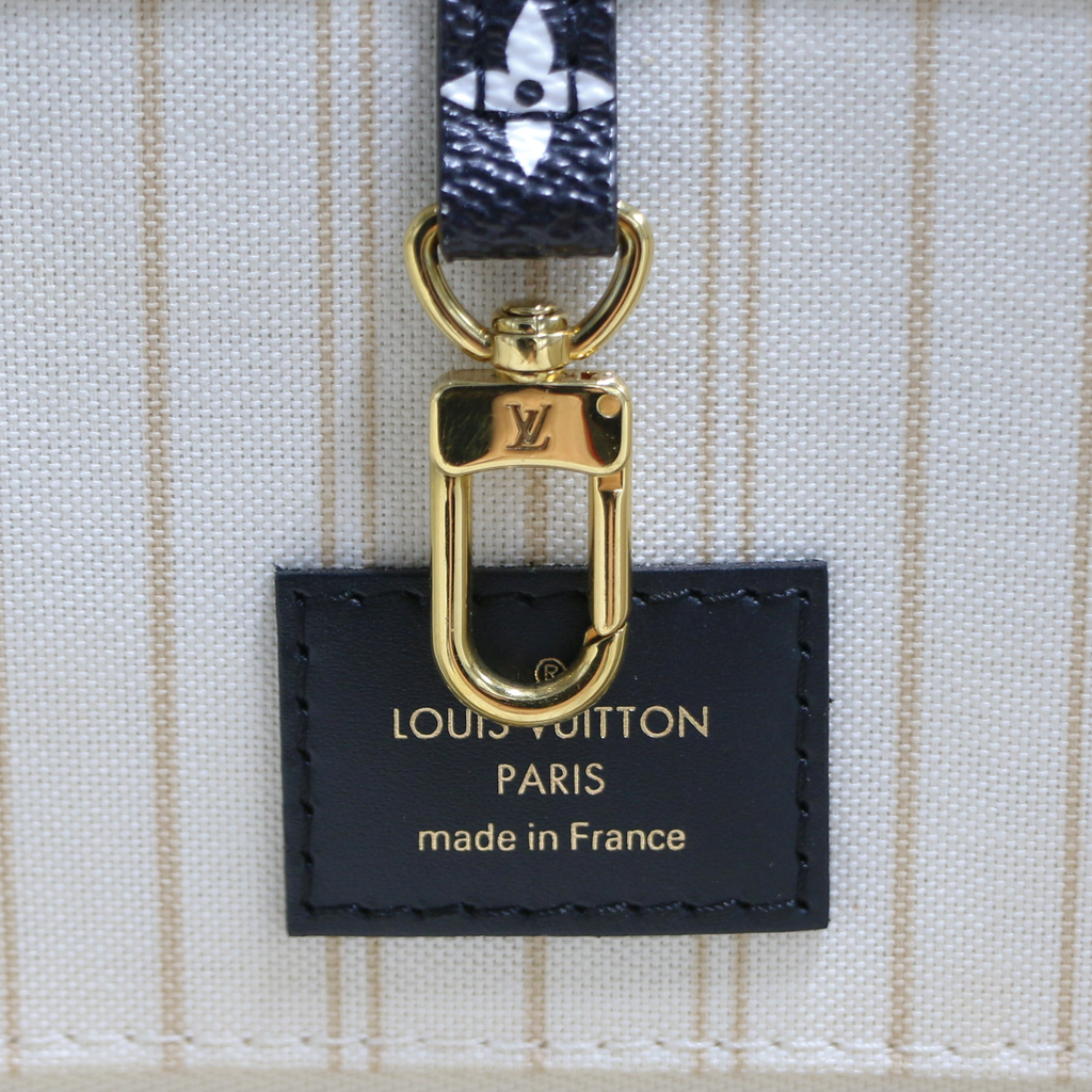 Louis Vuitton LV Monogram OnTheGo GM