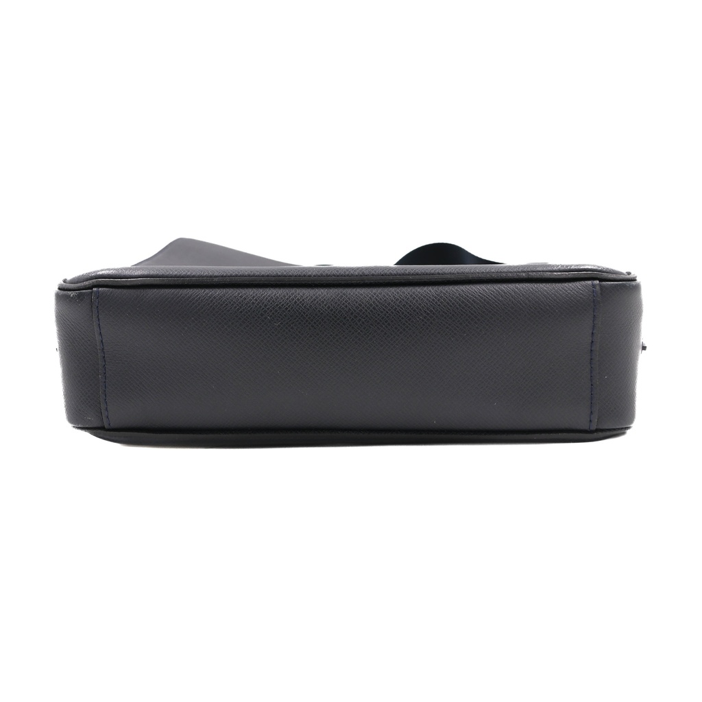 Louis Vuitton Taiga Leather Roman PM