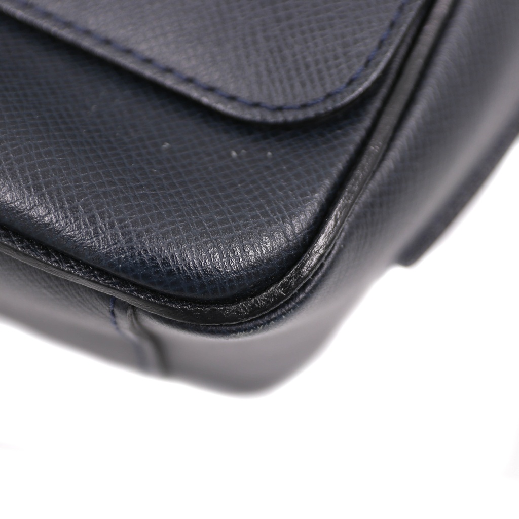 Louis Vuitton Taiga Leather Roman PM