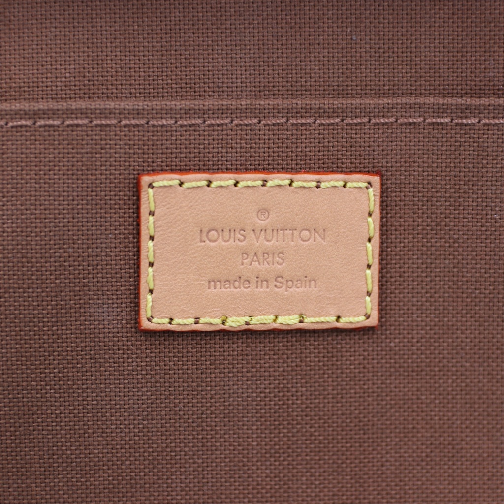 Louis Vuitton Monogram Petit Sac Plat Toile 