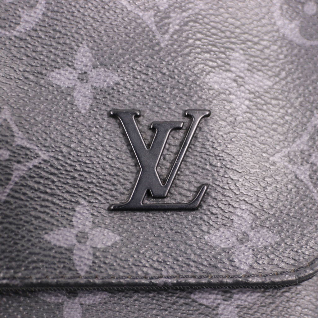 Louis Vuitton District Monogram Eclipse
