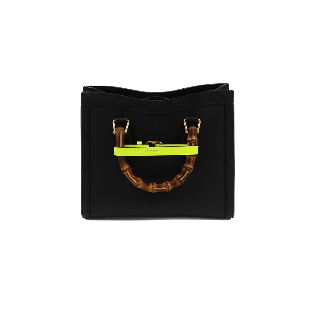 Gucci Black Leather Diana Medium 660195