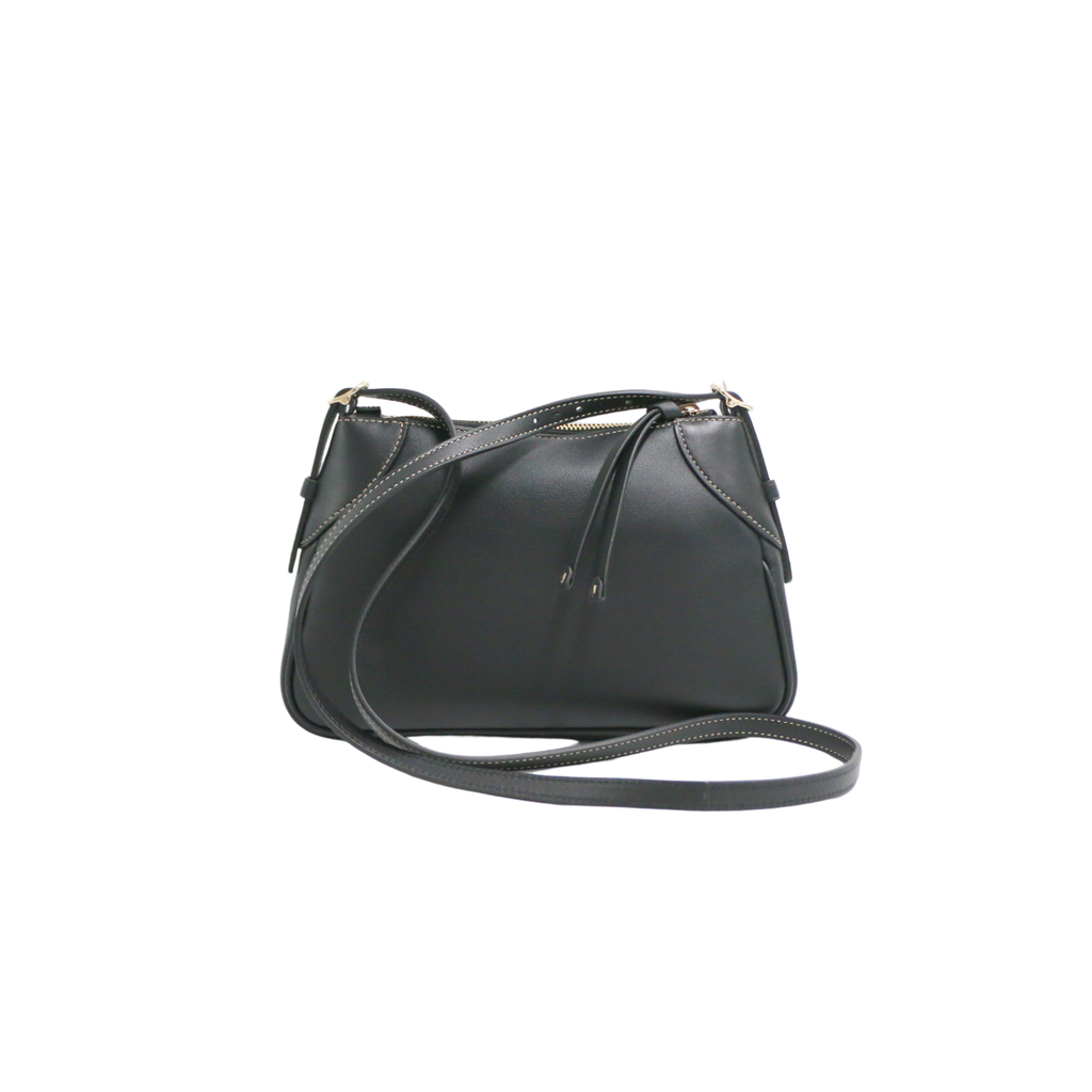 Gucci GG emblem Leather Shoulder bag Black 818157