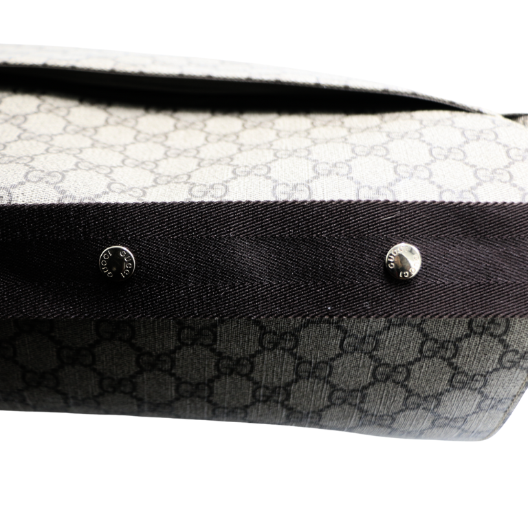 Gucci Supreme Large Changing Bag Brown 211131