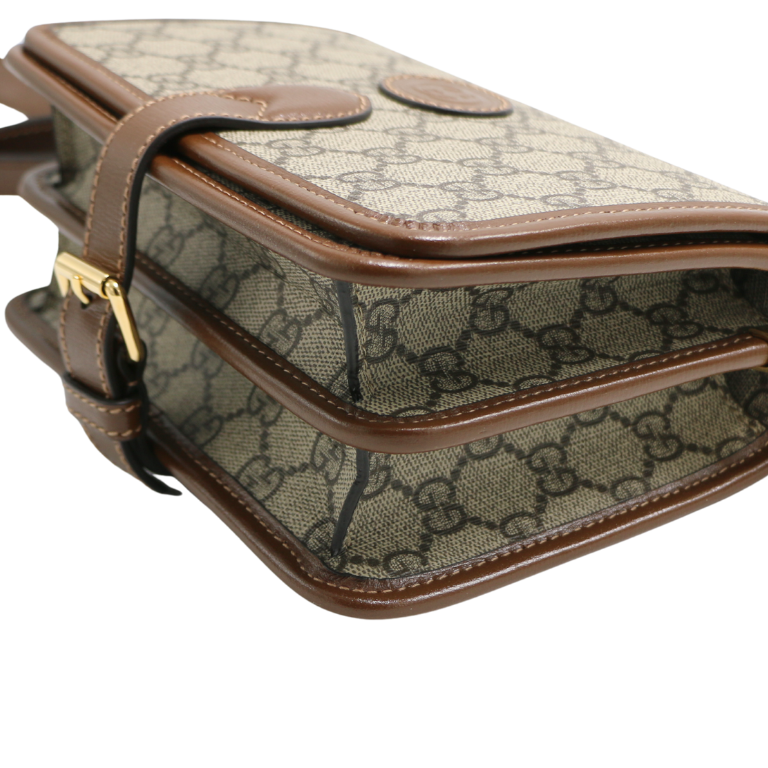 Gucci Mini crossbody bag with Interlocking G in Beige GG Canvas 671620