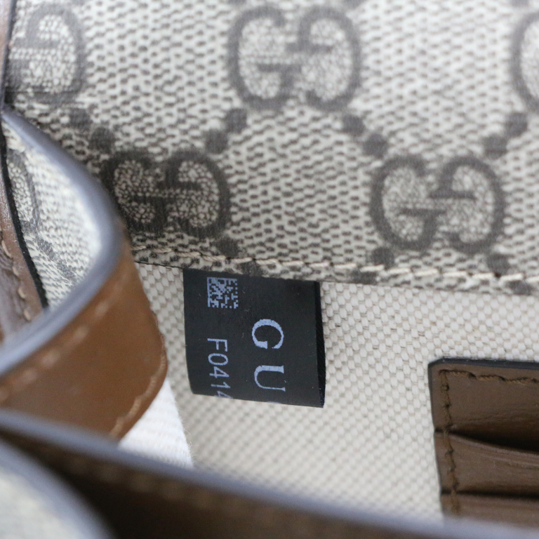 Gucci Mini crossbody bag with Interlocking G in Beige GG Canvas 671620