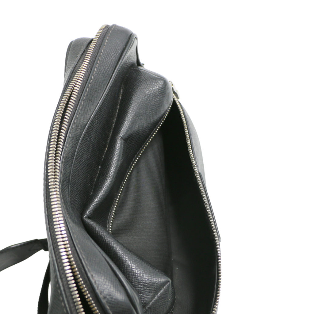 Louis Vuitton Outdoor Messenger Bag PM 