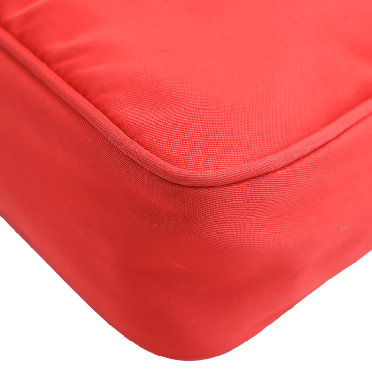 Prada Re-Nylon Re-Edition 2000 Bag Red