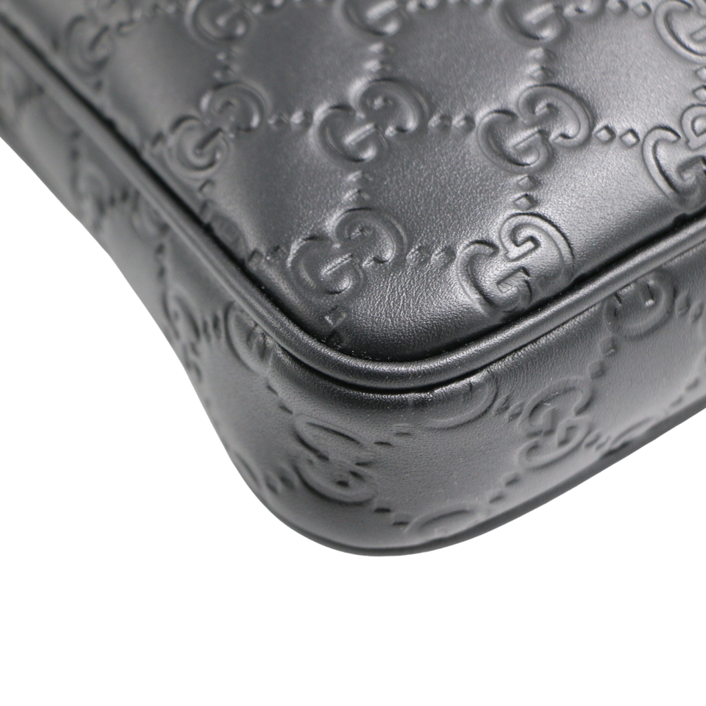 Gucci GG Emblem Medium Crossbody Bag Black 850214