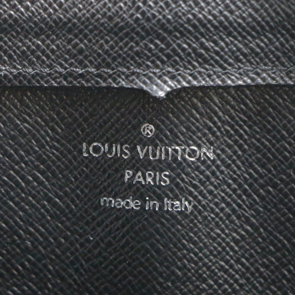 Louis Vuitton Taiga Pouch Black