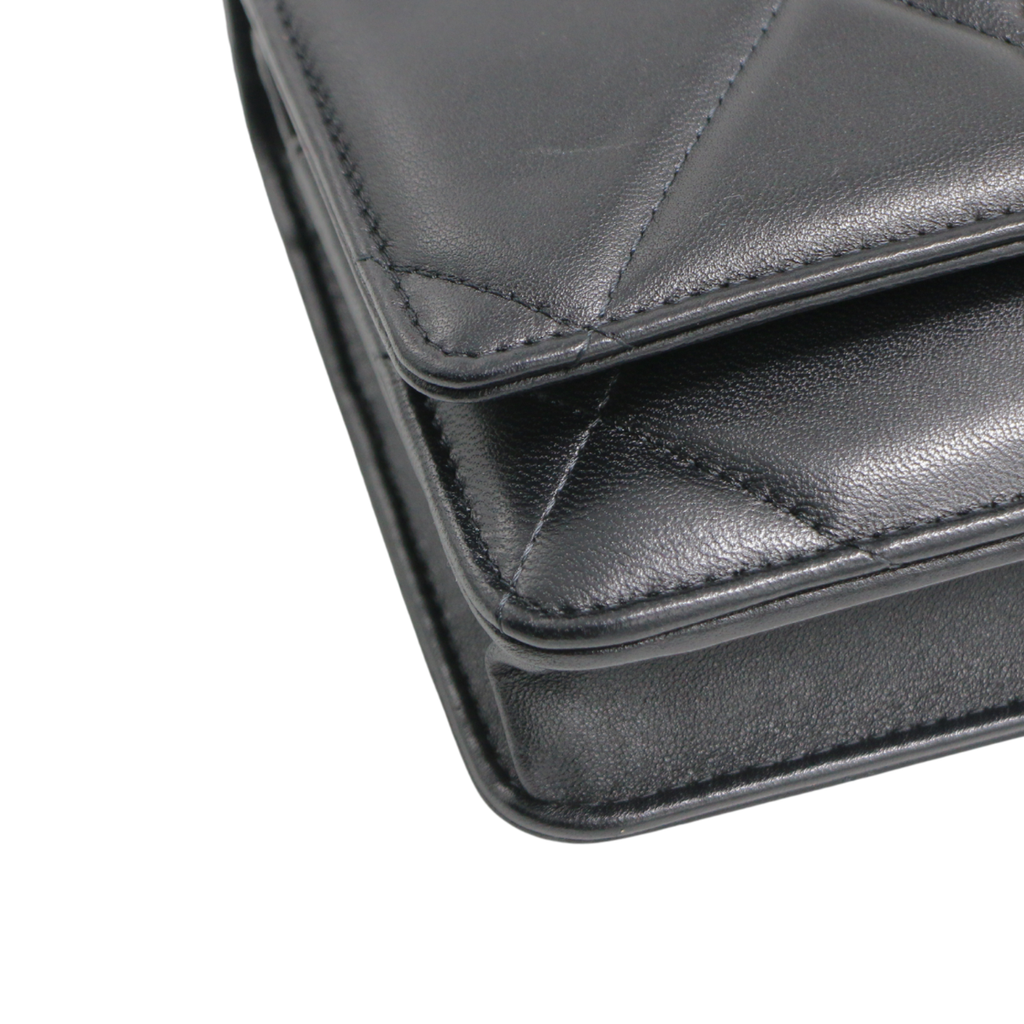 Chanel Quilted Leather 19 Wallet On Chain Black
