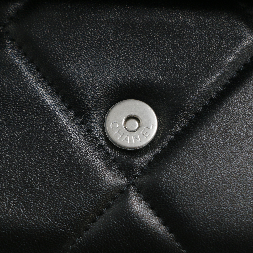 Chanel Quilted Leather 19 Wallet On Chain Black