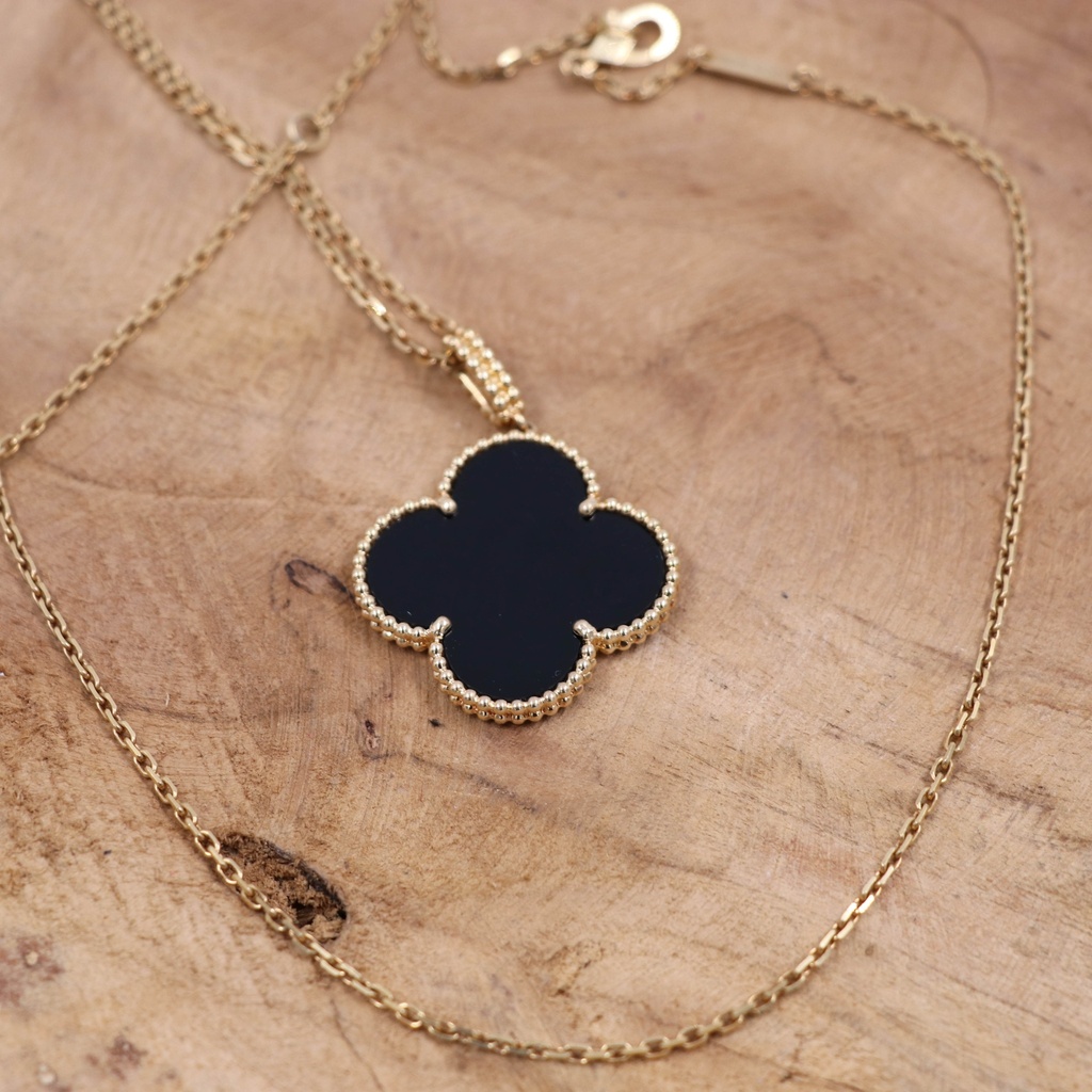 Van Cleef Magic Alhambra Necklace Onyx JE476383 2015