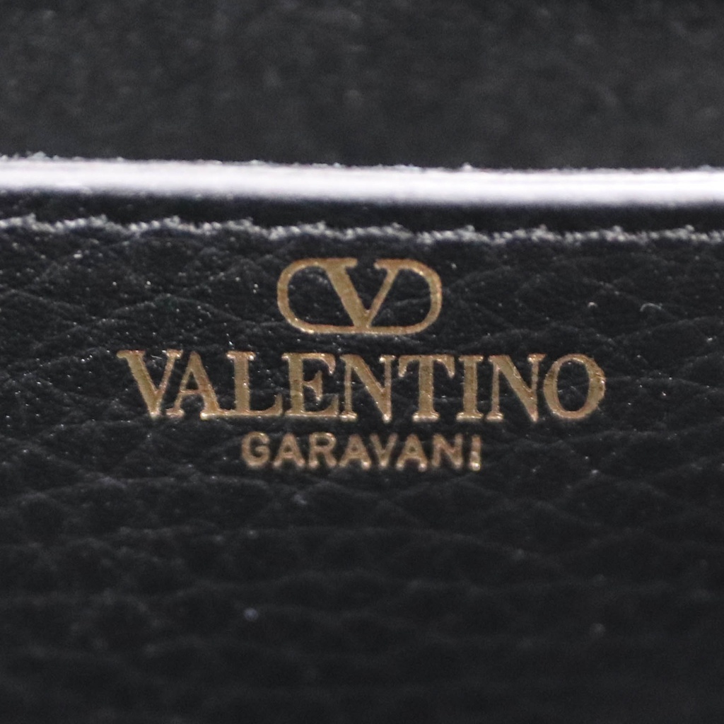 Valentino Garavani VLogo Signature shoulder bag