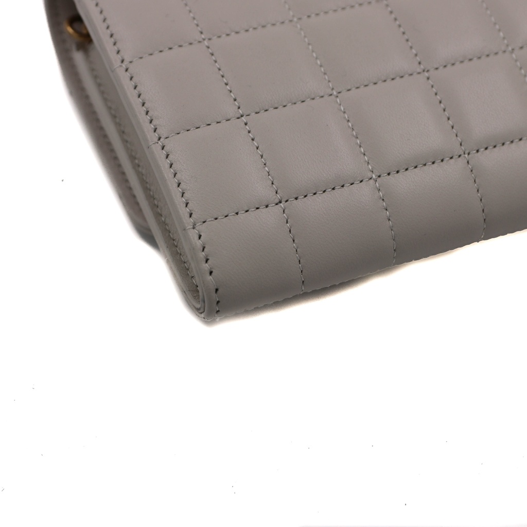 Yves Sint Laurent Le Mallion Wallet On Chain