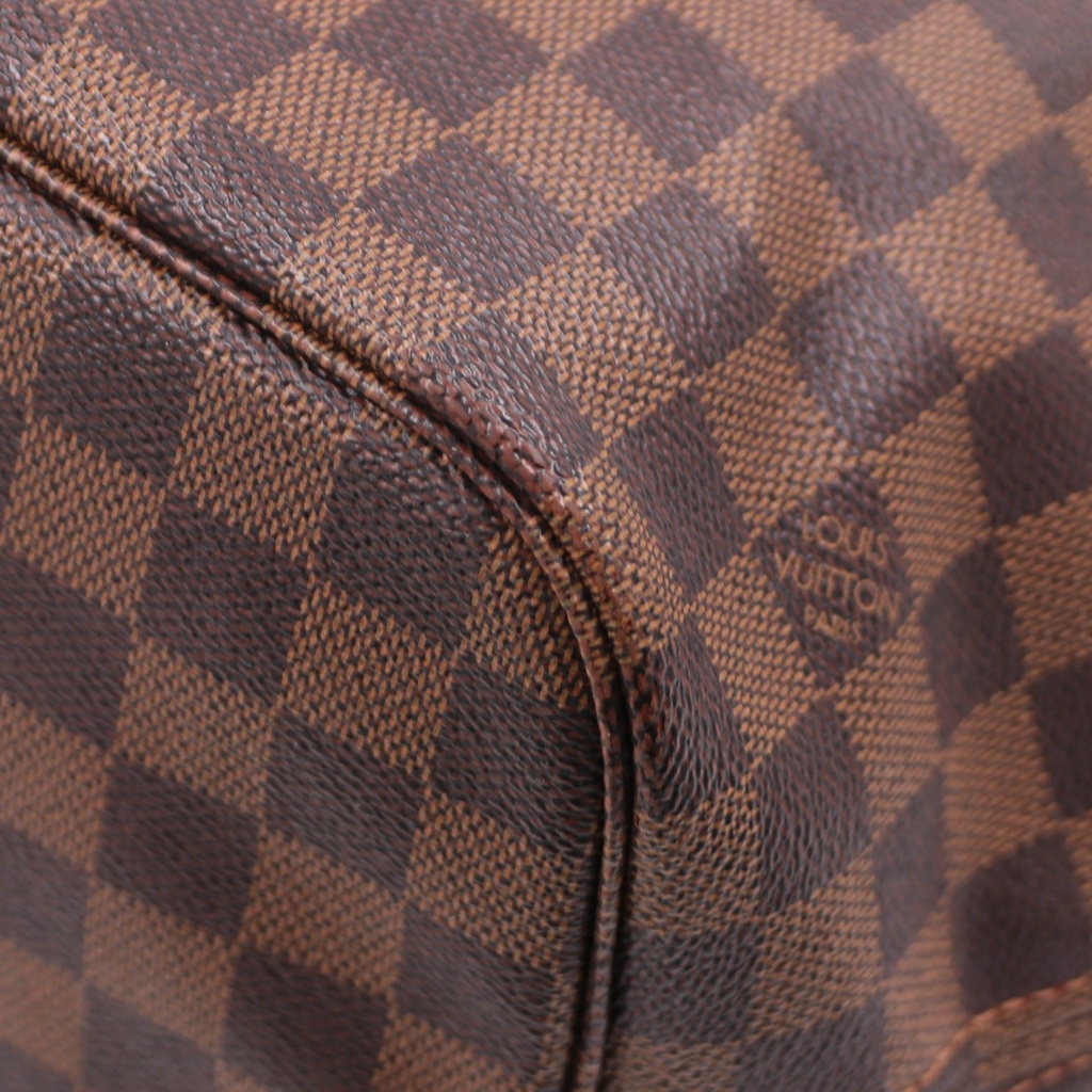 Louis Vuitton Damier Ebene Neverfull 