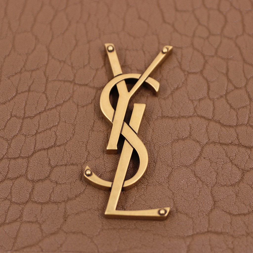 Yves Saint Laurent Large Niki Bag In Camel Leather