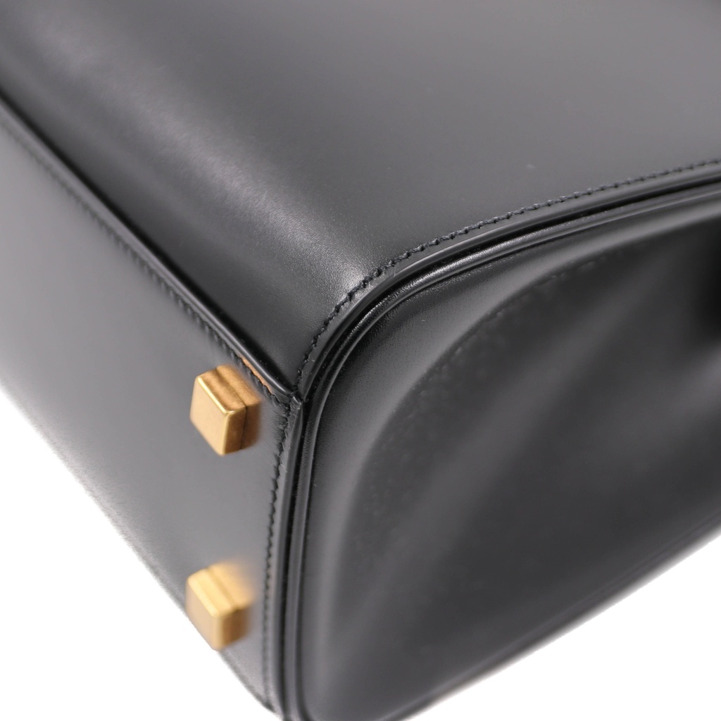 Yves Saint Laurent Manhattan Shoulder Bag in black box leather with gold-tone hardware