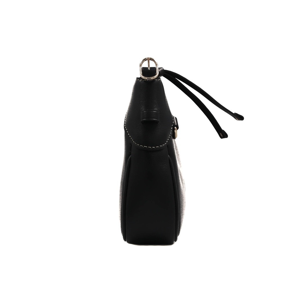 Gucci GG emblem Leather Shoulder bag Black 818157