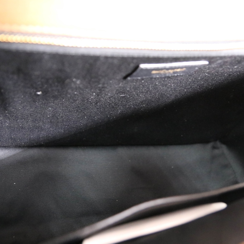 Yves Saint Laurent Large Niki Bag In Camel Leather