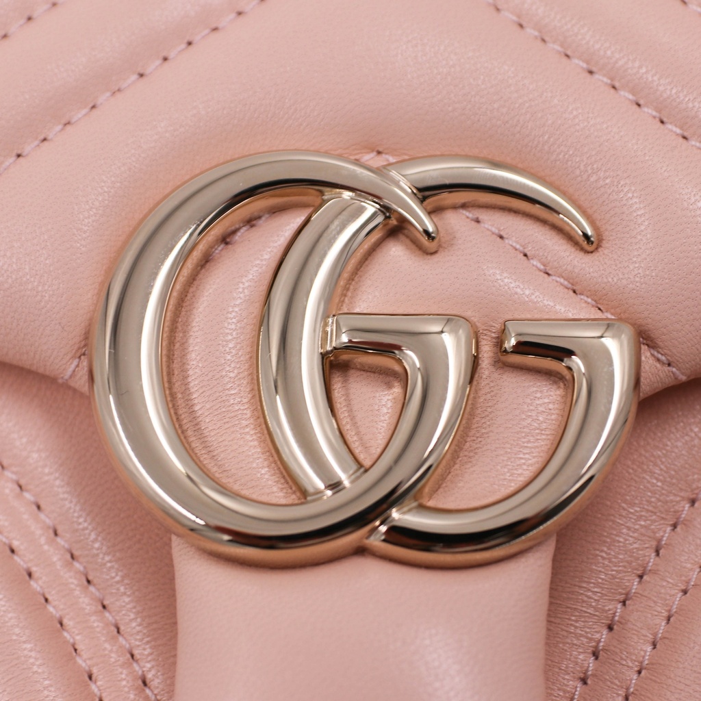 Gucci Mini Marmont Crossbody Chain Bag in Beige 837280