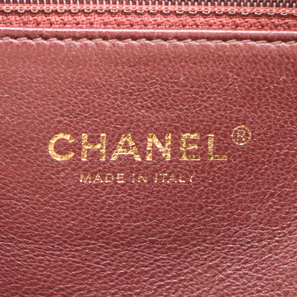 Caviar Quilted CC Filigree Wallet On Chain WOC in Beige