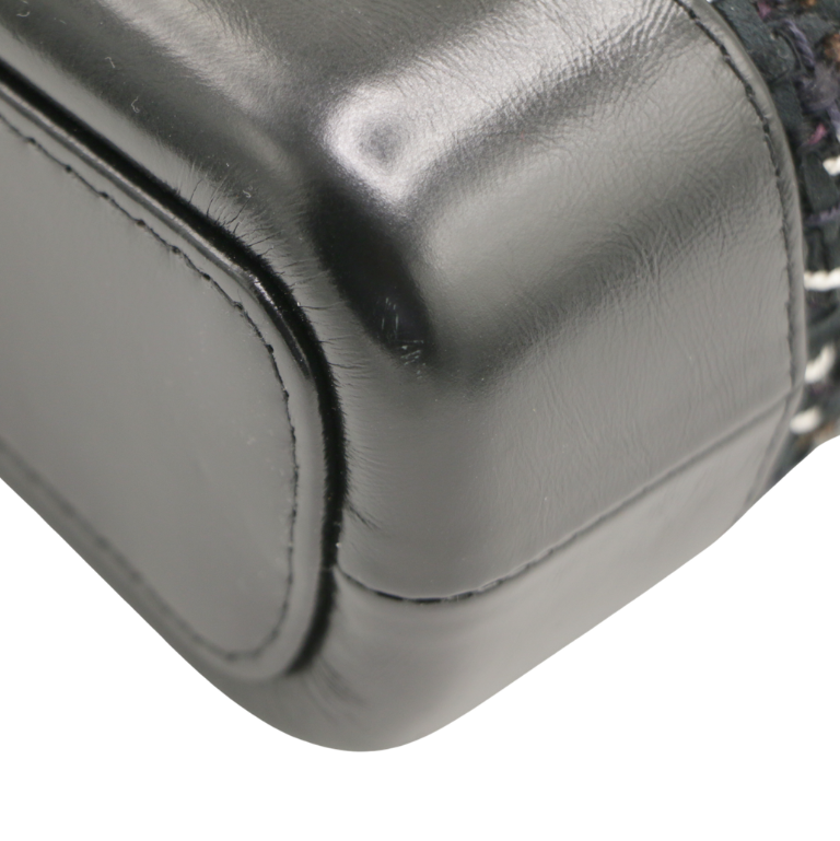 Chanel Gabrielle Small Hobo Bag White&Black Tweed and Leather