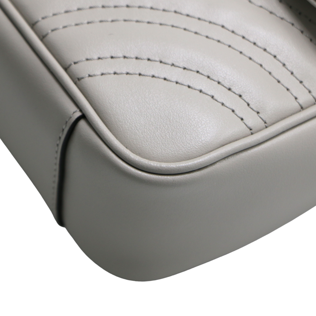 Gucci GG Marmont small shoulder bag in light grey leather 446744