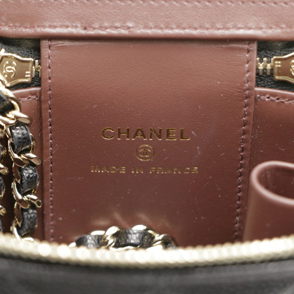 Chanel Small Vanity Case in Quilted Caviar in Black