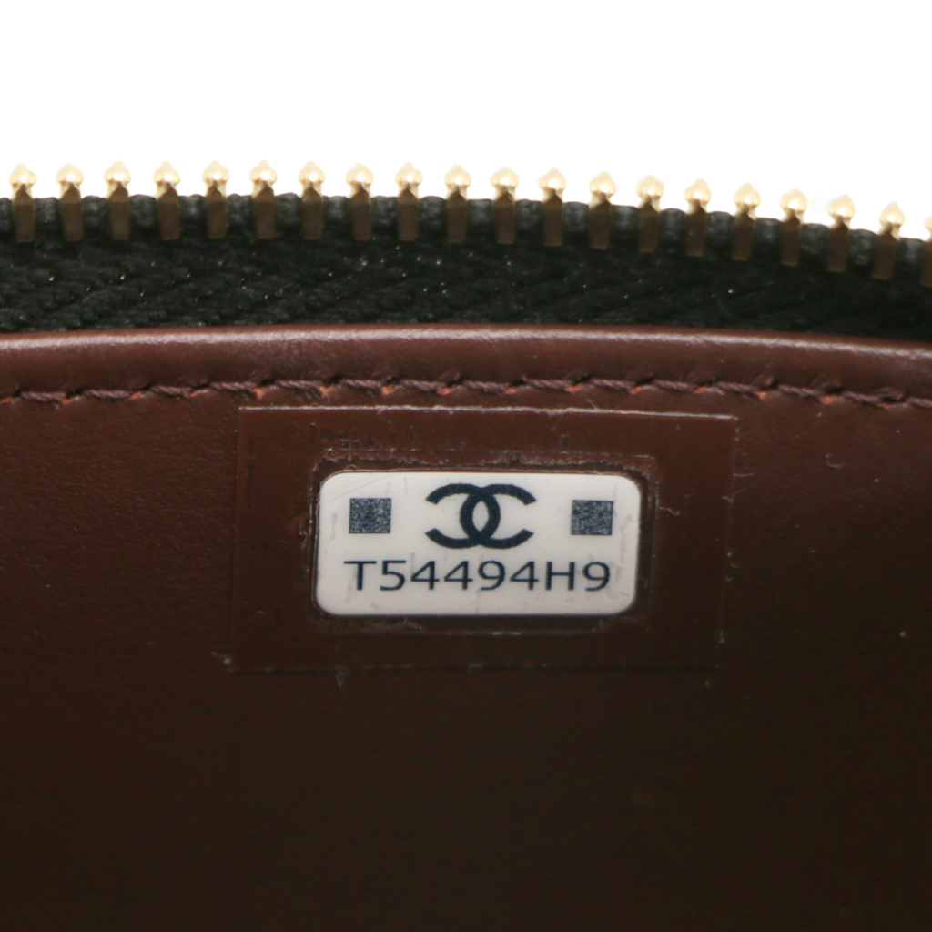 Chanel Small Vanity Case in Quilted Caviar in Black
