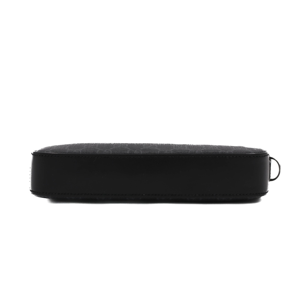 Gucci GG Supreme Clutch Bag 495562