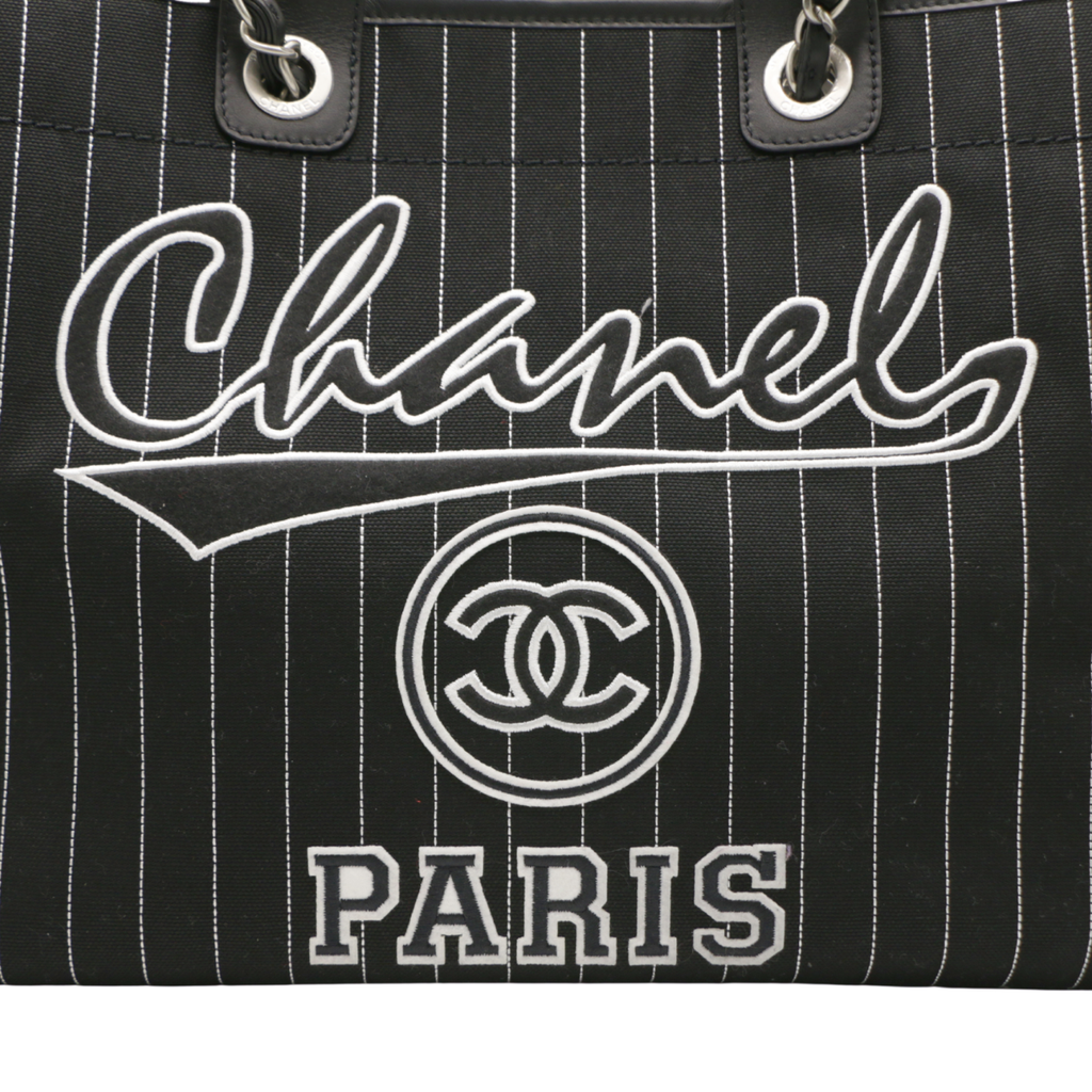 Chanel Deauville shopping bag in Black& White canvas and black leather