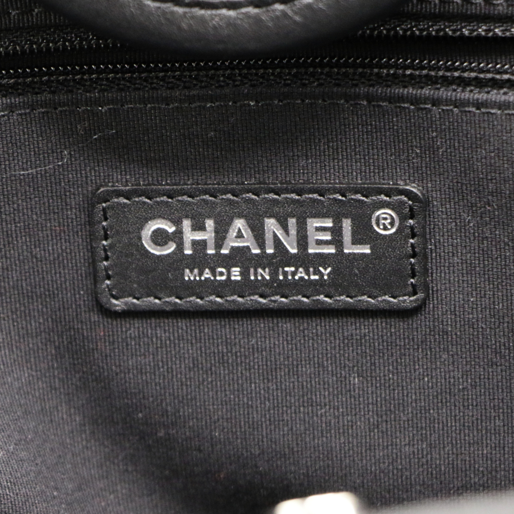 Chanel Deauville shopping bag in Black& White canvas and black leather
