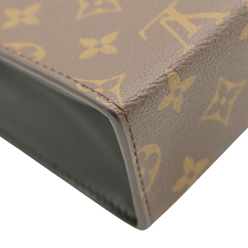 Louis Vuitton Pouch in Monogram Canvas