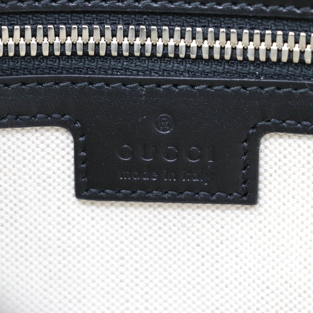Gucci GG Jumbo Medium Crossbody Bag Black 696009