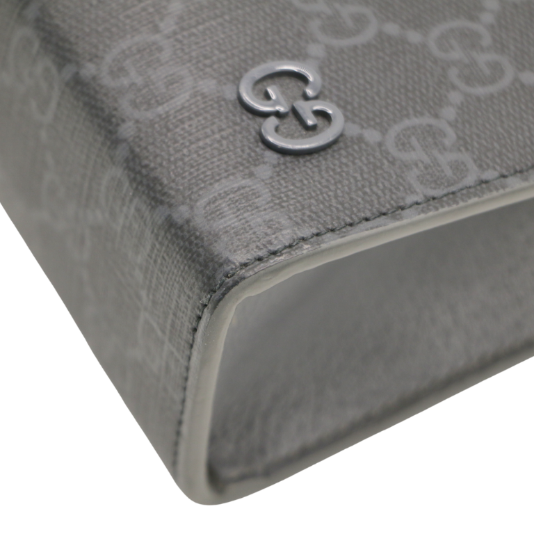 Gucci GG Supreme Grey trim medium pouch 768255