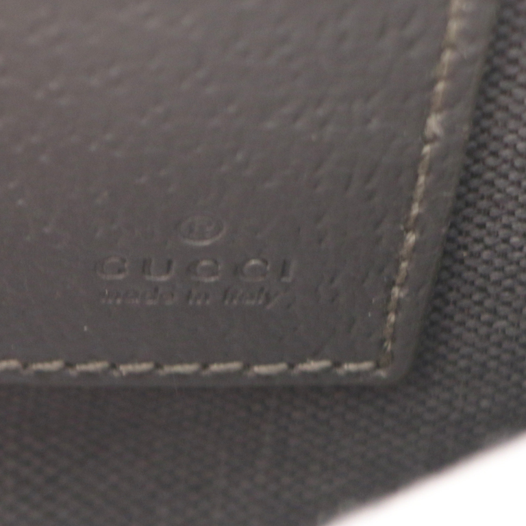 Gucci GG Supreme Grey trim medium pouch 768255