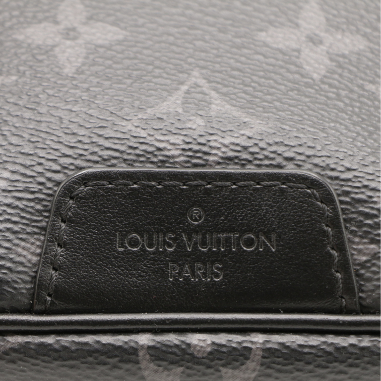 Louis Vuitton Discovery Bumbag PM Monogram Eclipse