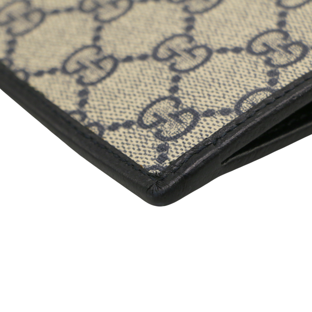 Gucci GG In Beige and Blue Supreme Pouch 672953