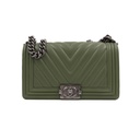 Chanel Calfskin Chevron Medium Boy Flap Green