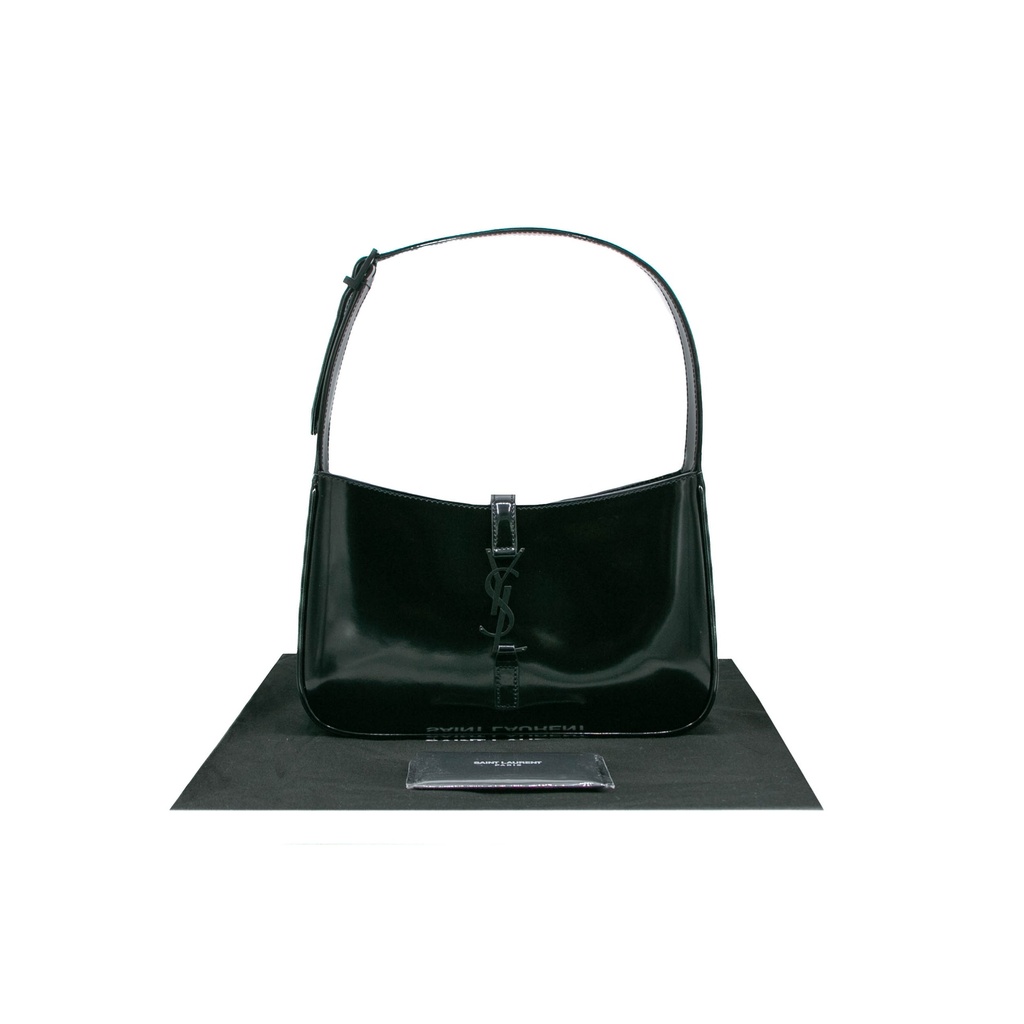 Saint Laurent Patent Leather Le 5 à 7 Black Handbag